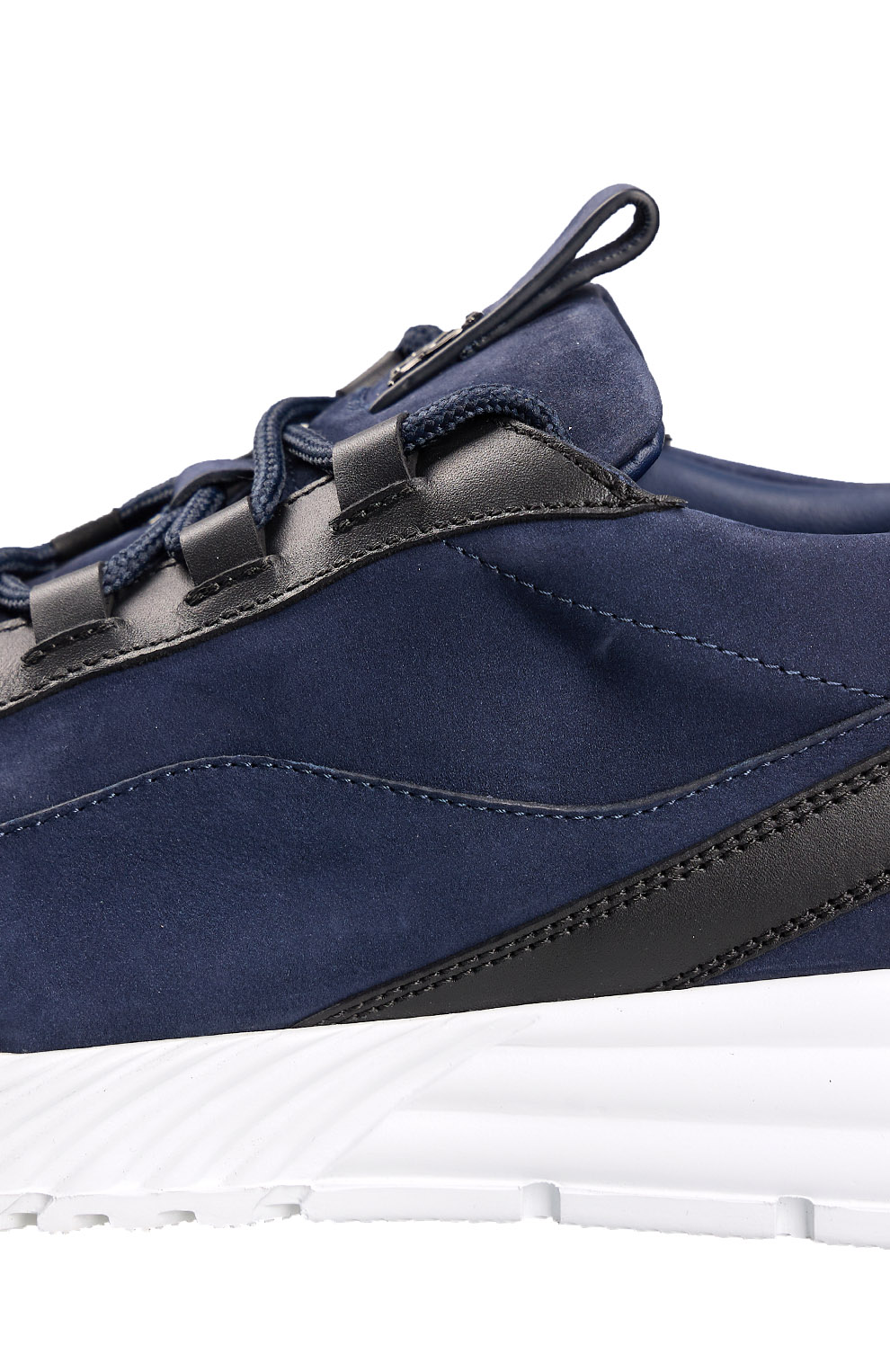 Кроссовки из замши и кожи