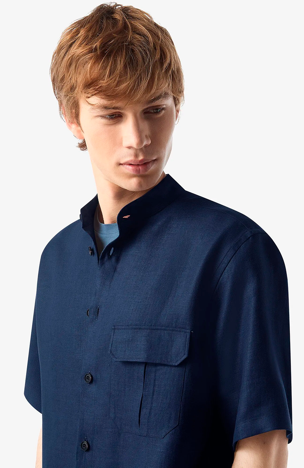 Льняная рубашка свободного кроя