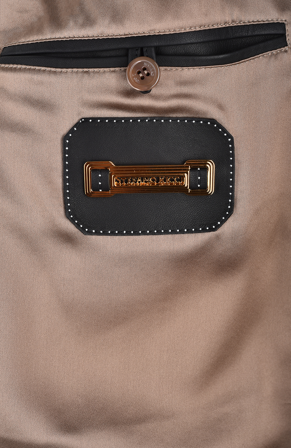 Куртка-бомбер из кожи ягнёнка с декором из овчины