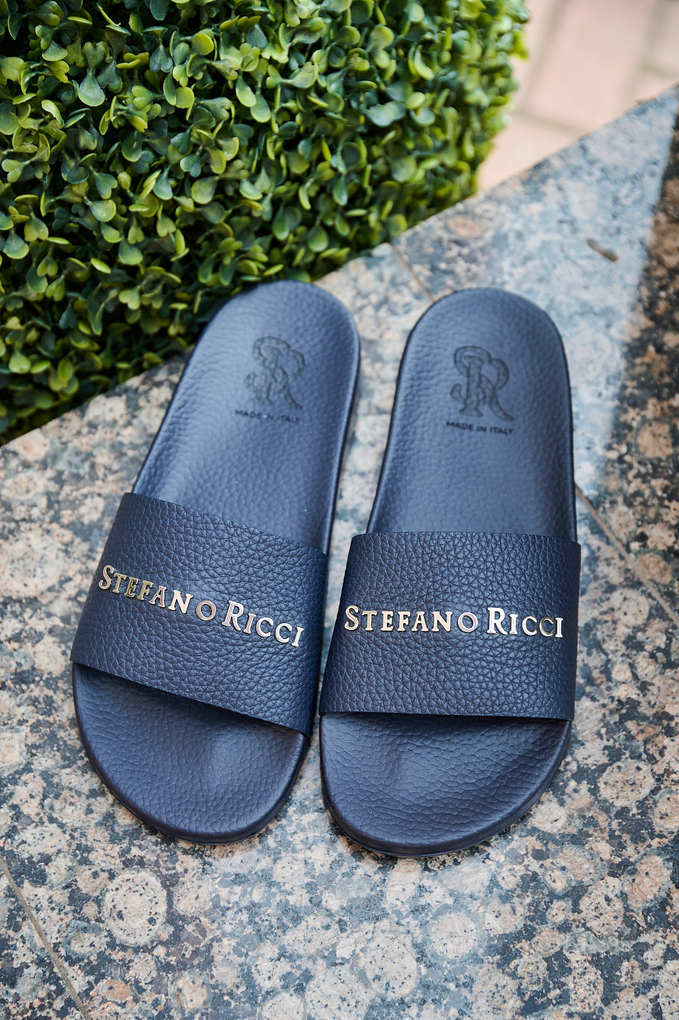 Кожаные шлёпанцы