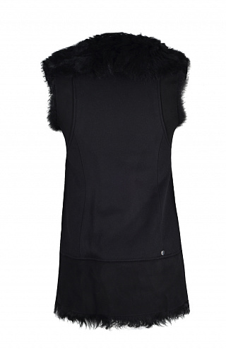 Жилет с меховой отделкой