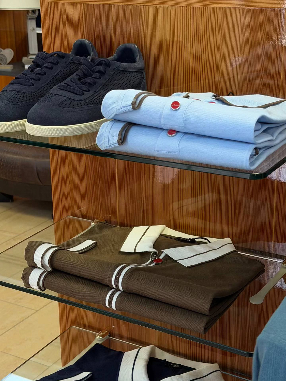 Коллекция Kiton весна‑лето 2026 на сайте forummultibrand.ru уже со скидкой 20% 