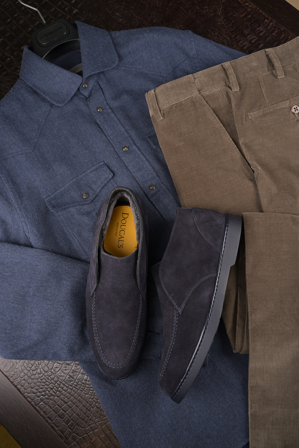 Замшевые ботинки с меховым утеплением