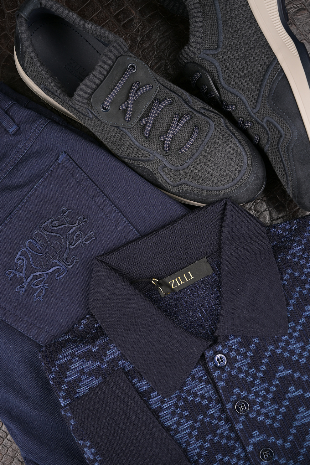 Комбинированные кроссовки из кашемира и кожи