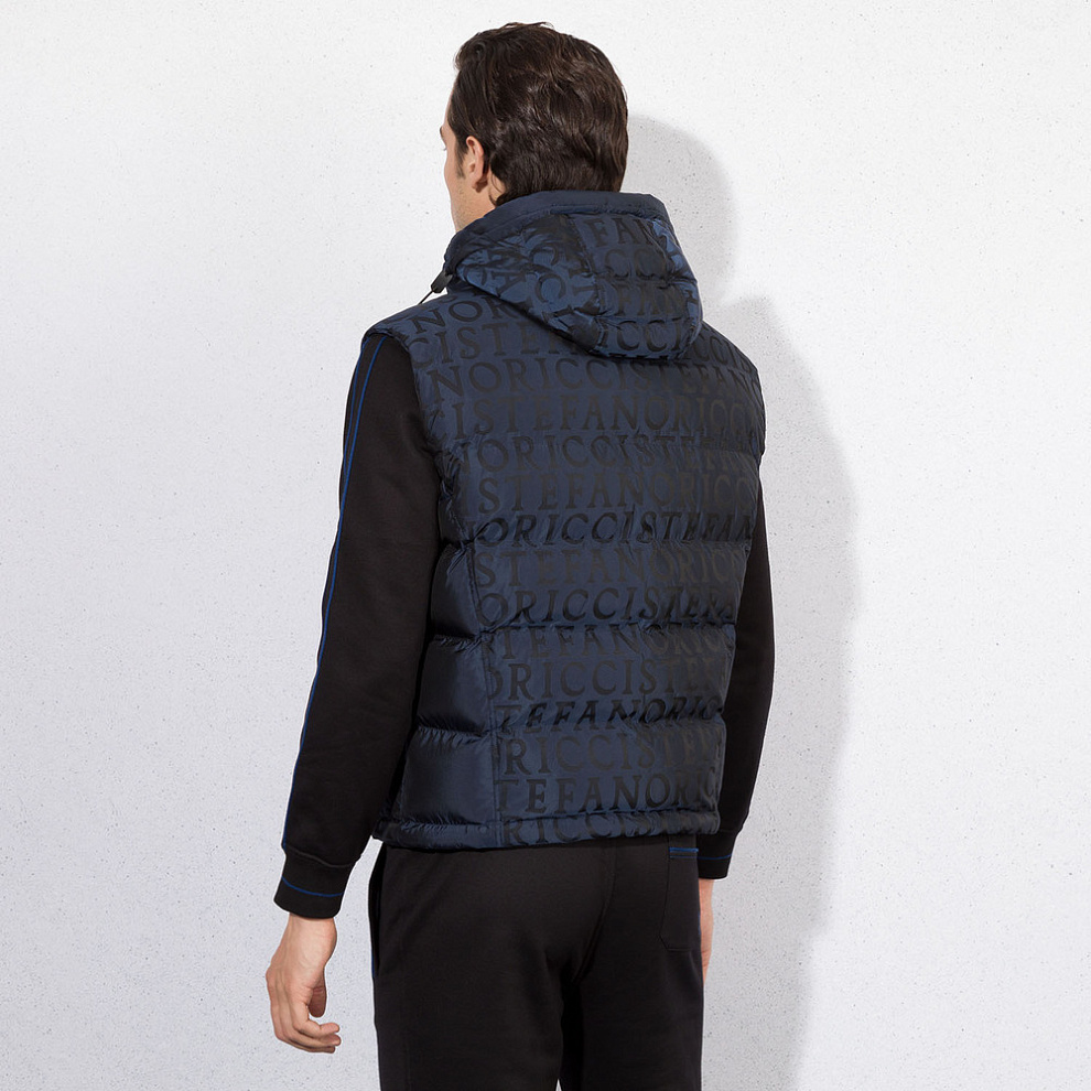 Пуховой жилет с принтом