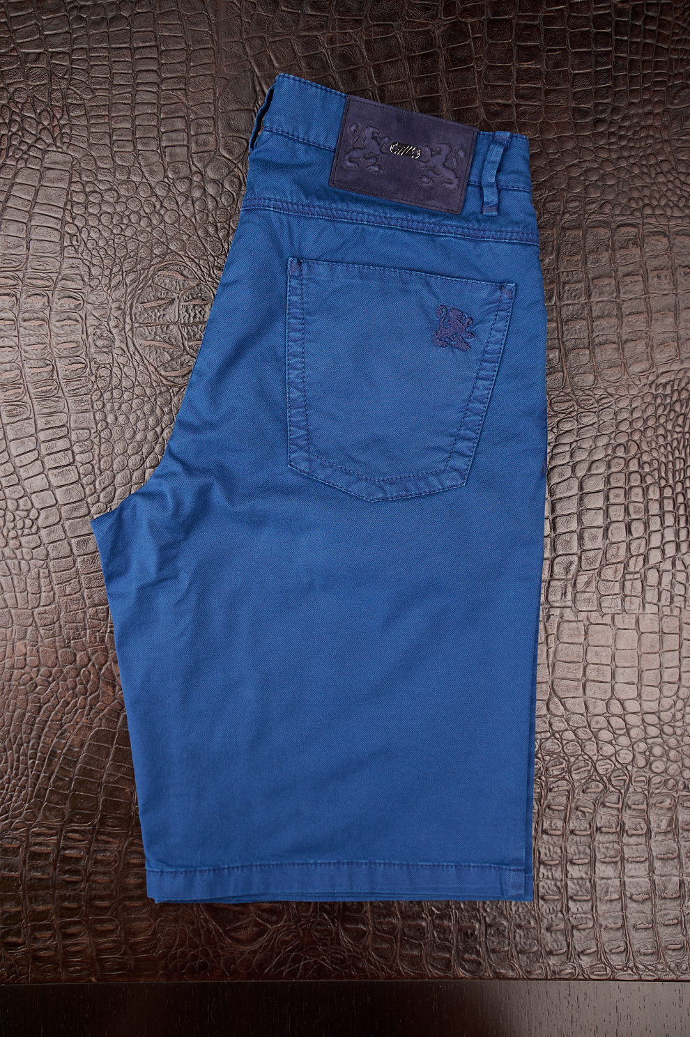 Шорты-бермуды