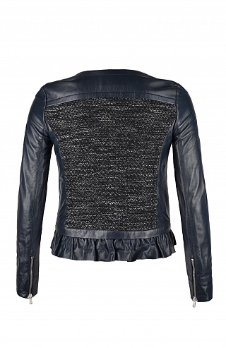 Кожаная куртка со вставками из трикотажа