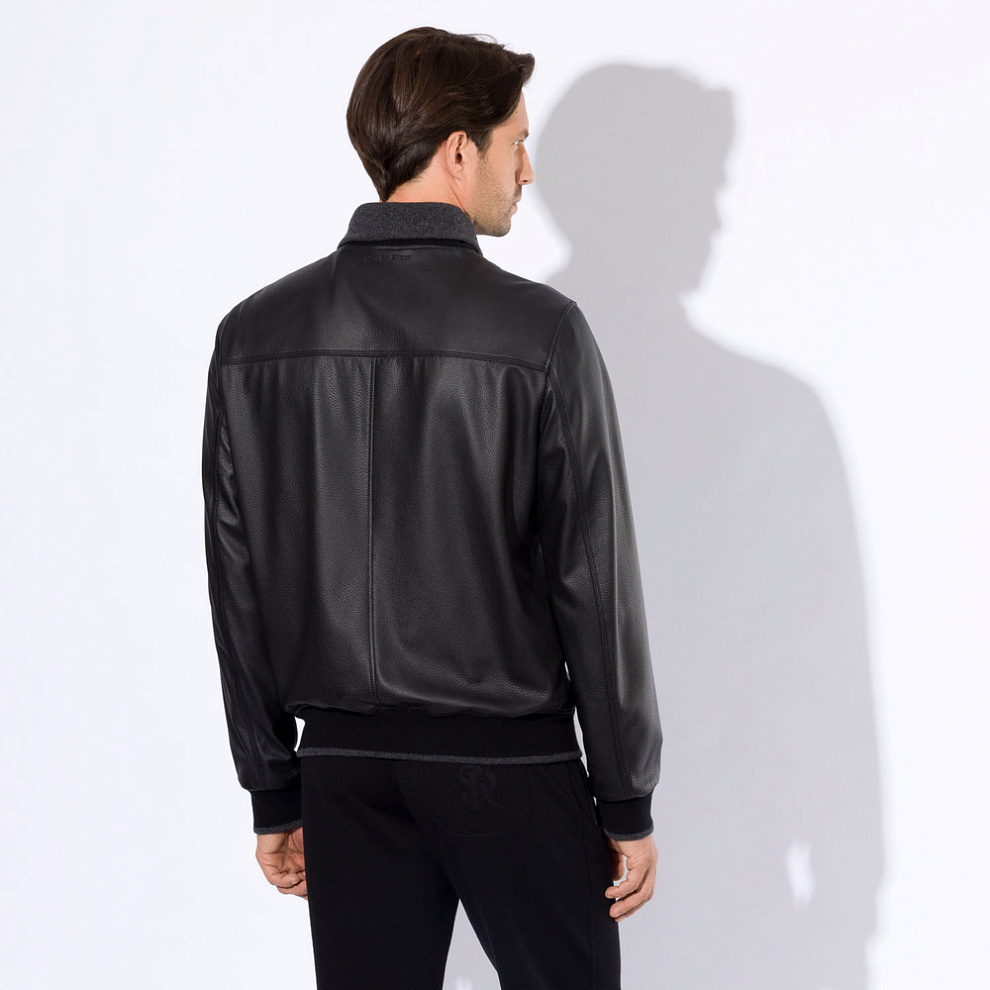 Куртка-бомбер из кожи оленя