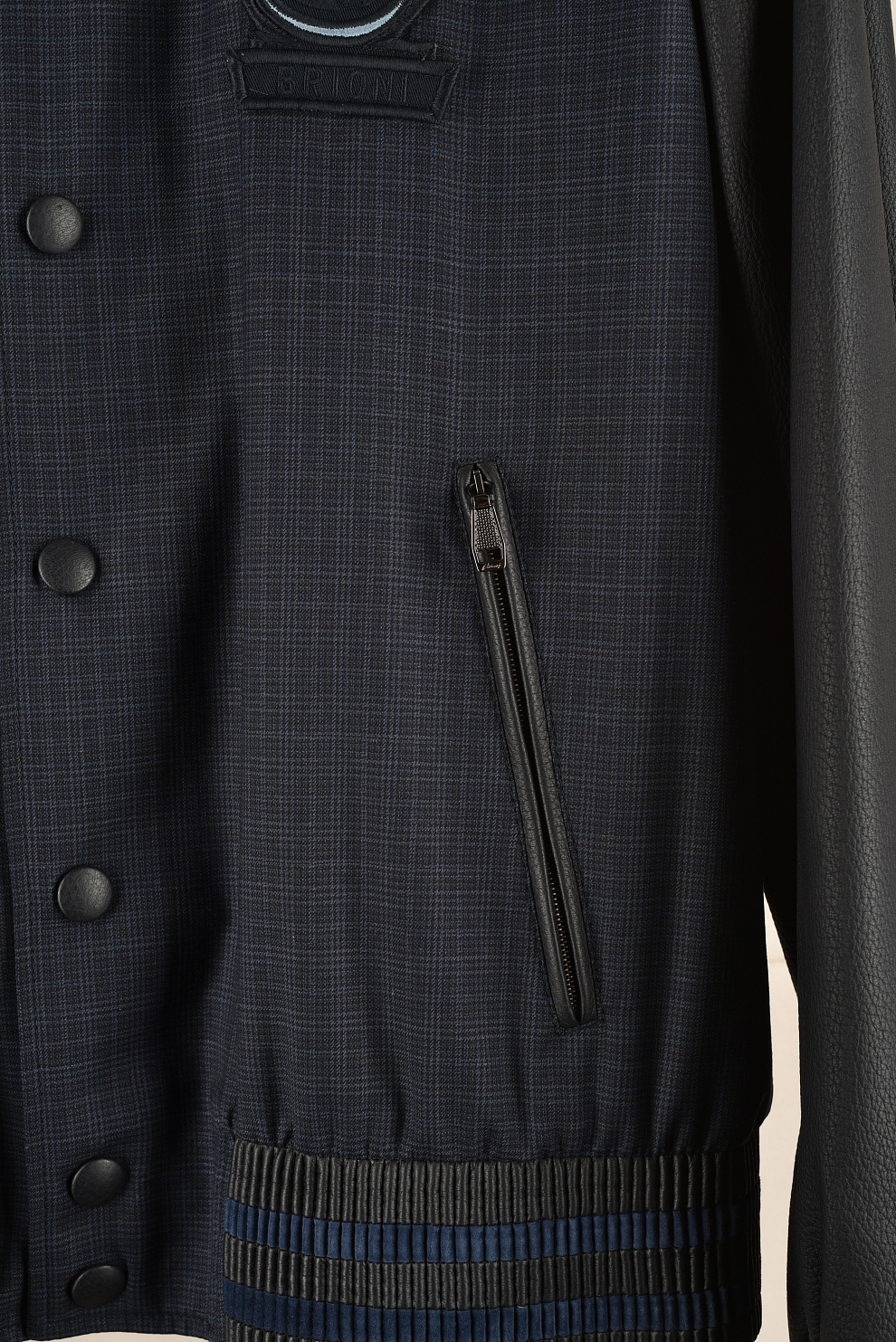 Бомбер с рукавами из кожи оленя