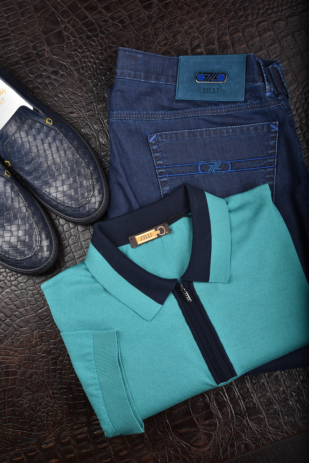 Джинсы из тонкого денима