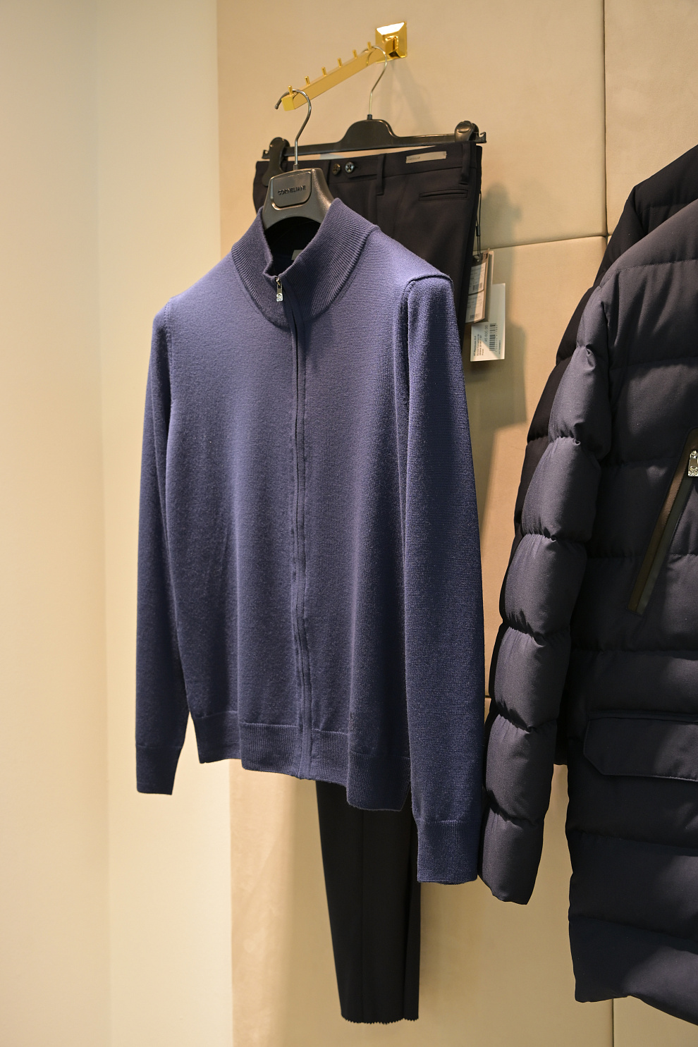 Кардиган из вирджинской шерсти