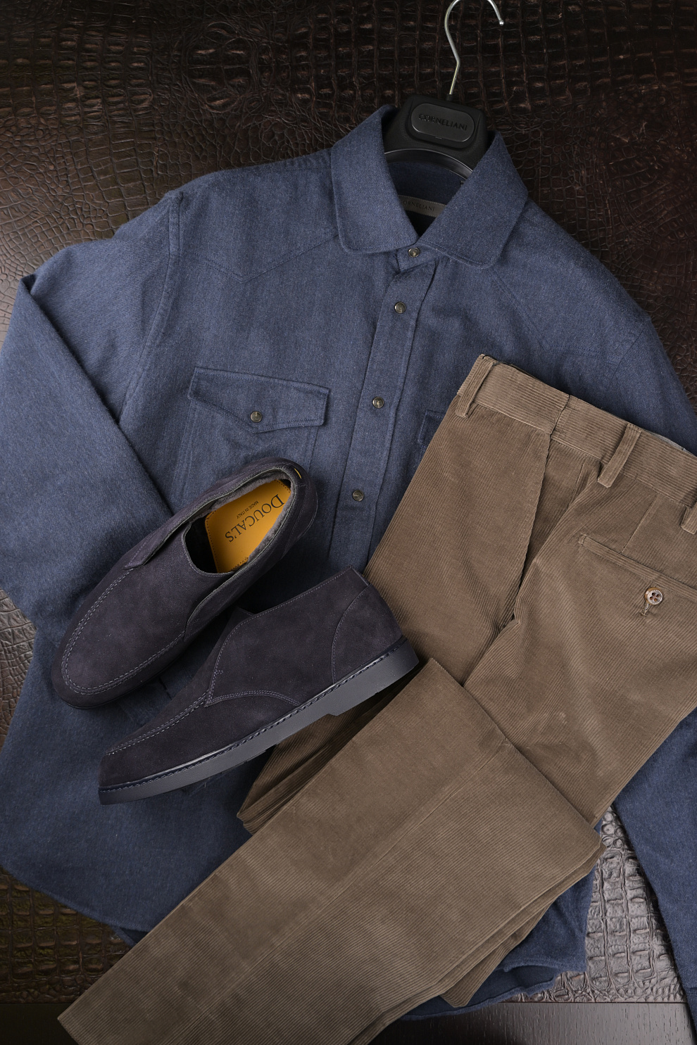 Вельветовые брюки