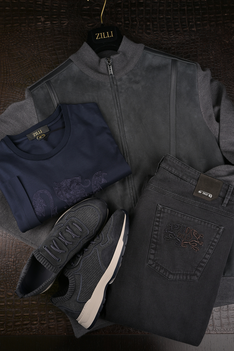 Комбинированные кроссовки из кашемира и кожи