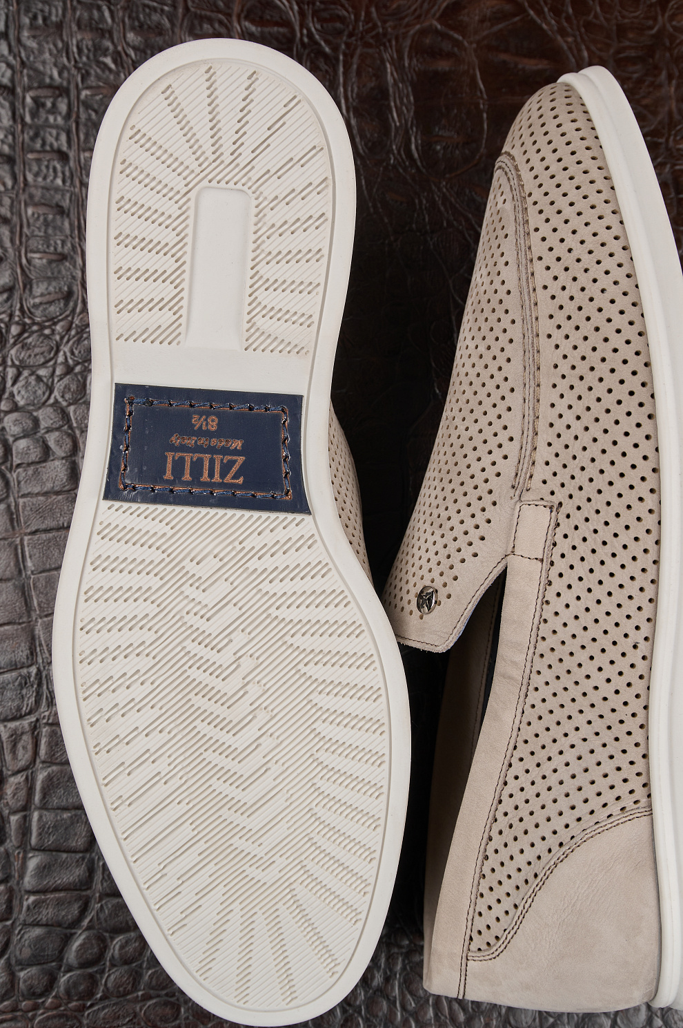 Перфорированные лоферы из нубука