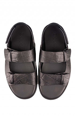 Кожаные сандалии